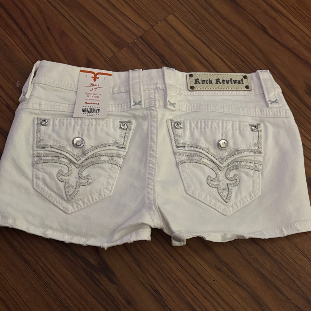 Rock Revival White Embroidered Denim Shorts NWT